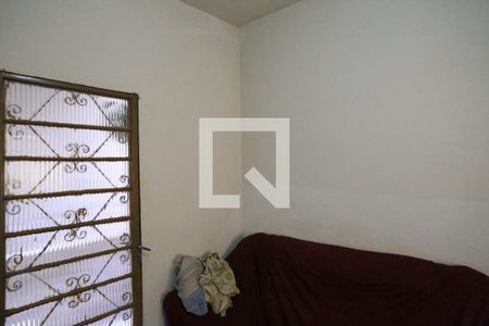 Sala de TV de casa à venda com 2 quartos, 120m² em Pirajá, Belo Horizonte