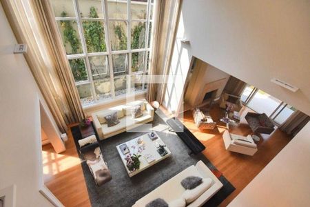 Casa à venda com 3 quartos, 400m² em Fazenda Morumbi, São Paulo