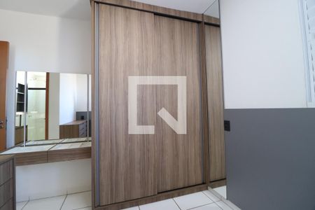Quarto 2 - Suíte de apartamento para alugar com 2 quartos, 58m² em Jardim Patricia, Uberlândia