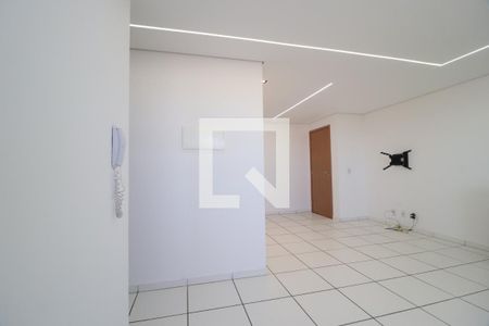 Sala de apartamento para alugar com 2 quartos, 58m² em Jardim Patricia, Uberlândia