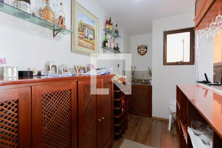 Bar de casa para alugar com 3 quartos, 320m² em Jardim Franca, São Paulo