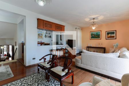 Sala de estar de casa para alugar com 3 quartos, 320m² em Jardim Franca, São Paulo
