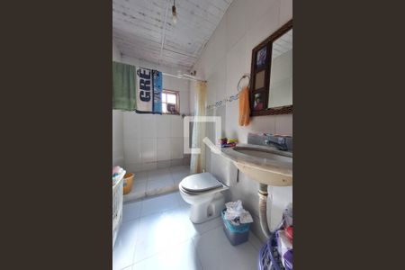 Banheiro de casa para alugar com 1 quarto, 90m² em São Lourenço, Niterói