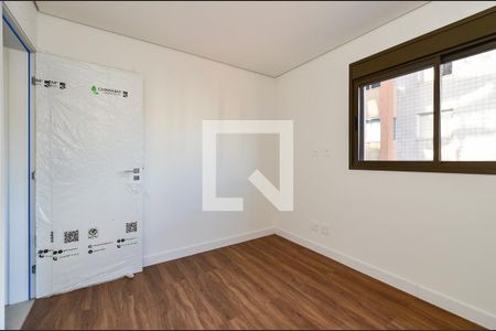 Suíte 1 de apartamento à venda com 2 quartos, 70m² em Lourdes, Belo Horizonte