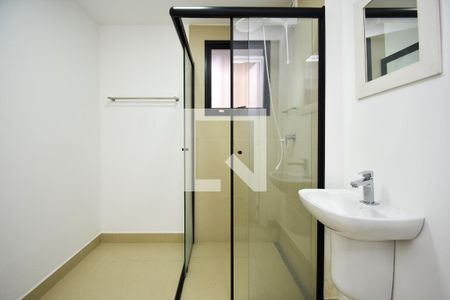 banheiro de kitnet/studio à venda com 1 quarto, 25m² em Pinheiros, São Paulo
