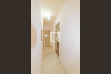 Banheiro Corredor de casa à venda com 2 quartos, 135m² em São Luís, Canoas