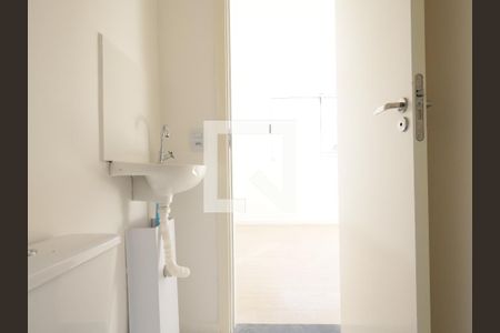 Banheiro de kitnet/studio para alugar com 1 quarto, 17m² em Vila Andrade, São Paulo