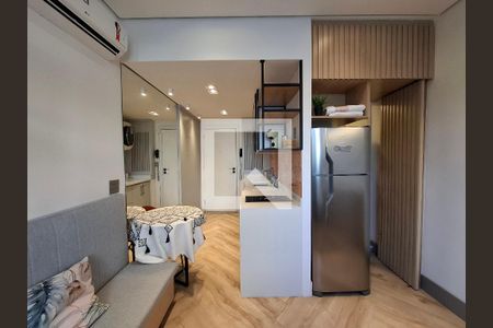 Sala/Cozinha  de apartamento para alugar com 1 quarto, 19m² em Lapa, Rio de Janeiro