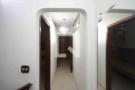 Corredor de casa de condomínio à venda com 4 quartos, 300m² em Jardim Angela (zona Leste), São Paulo