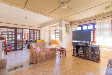 Sala de casa de condomínio para alugar com 6 quartos, 270m² em Jardim Nomura, Cotia