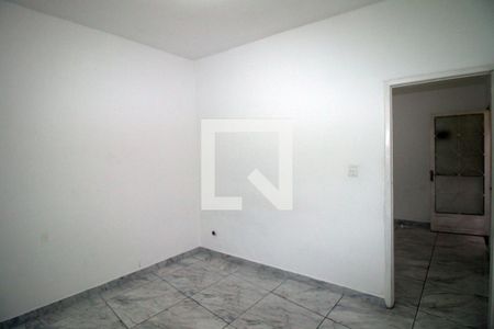 Quarto 1 de casa para alugar com 1 quarto, 60m² em Irajá, Rio de Janeiro