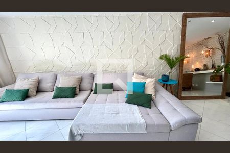 Sala de casa à venda com 3 quartos, 190m² em Vila Augusta, Guarulhos
