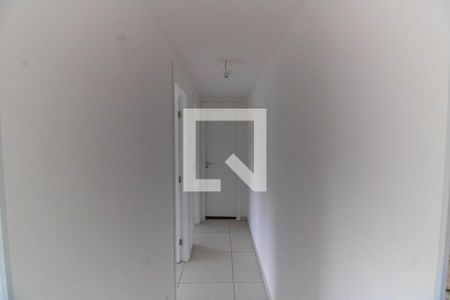 Corredor  de apartamento para alugar com 2 quartos, 60m² em Maria Paula, Niterói