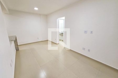 Sala de apartamento para alugar com 2 quartos, 85m² em Canto do Forte, Praia Grande
