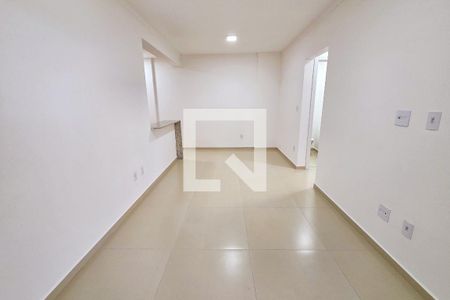 Sala de apartamento para alugar com 2 quartos, 85m² em Canto do Forte, Praia Grande