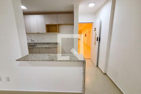 Sala de apartamento para alugar com 2 quartos, 85m² em Canto do Forte, Praia Grande