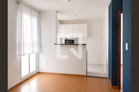 Sala de apartamento para alugar com 2 quartos, 42m² em Jansen, Gravataí