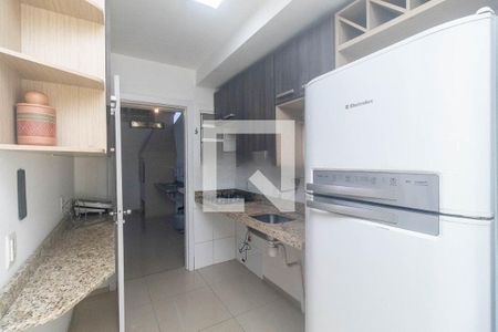 Cozinha de apartamento à venda com 2 quartos, 77m² em Humaitá, Porto Alegre