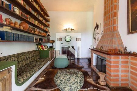 Casa à venda com 4 quartos, 580m² em Rolinópolis, São Paulo