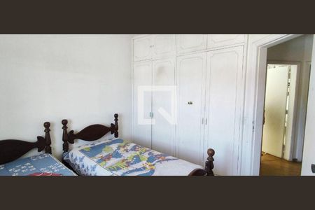 Casa à venda com 3 quartos, 210m² em Butantã, São Paulo