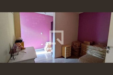 Casa à venda com 3 quartos, 200m² em Rio Pequeno, São Paulo