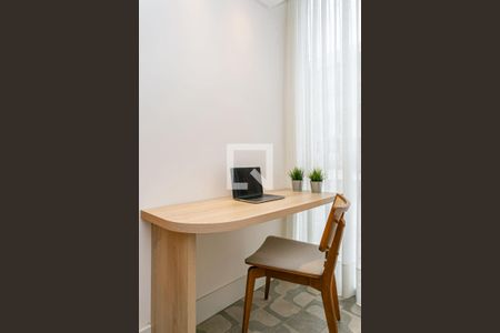 Sala de apartamento para alugar com 2 quartos, 70m² em Córrego Grande, Florianópolis