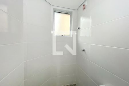Banheiro da Suíte 1 de apartamento para alugar com 2 quartos, 54m² em Lourdes, Belo Horizonte