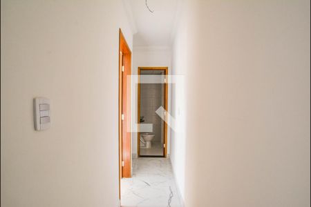Corredor de apartamento à venda com 2 quartos, 51m² em Vila Homero Thon, Santo André