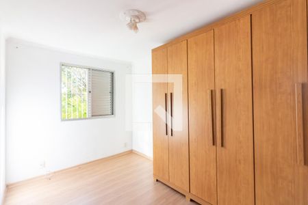 Quarto 1 de apartamento para alugar com 2 quartos, 55m² em Cidade das Flores, Osasco