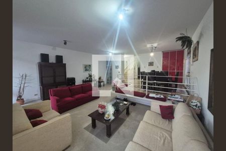 Casa à venda com 4 quartos, 295m² em Vila Sonia, São Paulo
