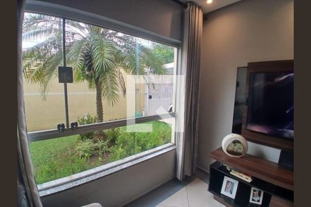 Casa à venda com 3 quartos, 215m² em Cerâmica, São Caetano do Sul