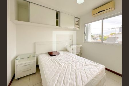 Quarto 1 de apartamento para alugar com 2 quartos, 62m² em Canasvieiras, Florianópolis
