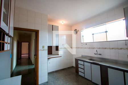 Cozinha de casa à venda com 3 quartos, 360m² em Vila Homero Thon, Santo André