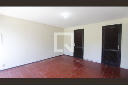 Casa para alugar com 4 quartos, 268m² em Ogiva, Cabo Frio