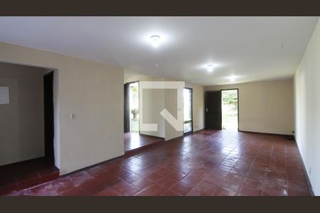 Casa para alugar com 4 quartos, 268m² em Ogiva, Cabo Frio