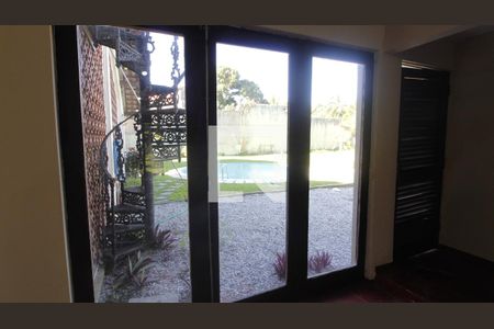 Casa para alugar com 4 quartos, 268m² em Ogiva, Cabo Frio