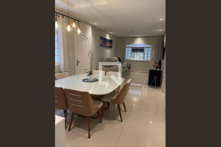 Casa à venda com 2 quartos, 250m² em Vila Antonieta, São Paulo