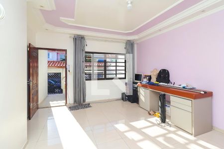 Casa para alugar com 3 quartos, 700m² em Vila Brasil, São Paulo