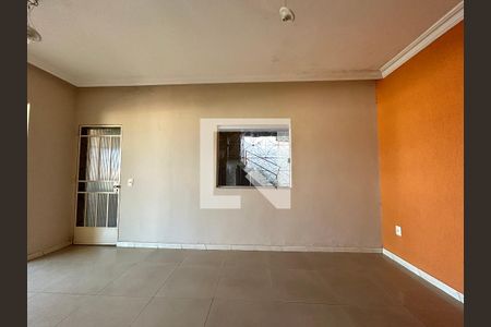Casa para alugar com 4 quartos, 240m² em Tupi, Belo Horizonte