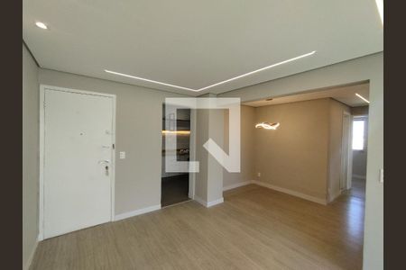 Sala  de apartamento à venda com 3 quartos, 74m² em Vila Gumercindo, São Paulo