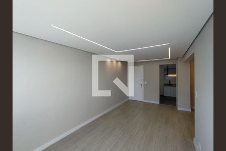 Sala  de apartamento à venda com 3 quartos, 74m² em Vila Gumercindo, São Paulo