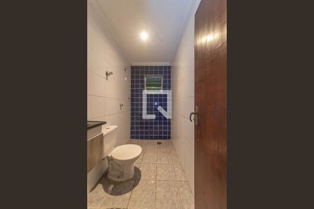 Banheiro Social de casa para alugar com 2 quartos, 130m² em Cidade Ipava, São Paulo
