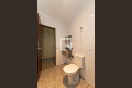 Banheiro Social de casa para alugar com 2 quartos, 130m² em Cidade Ipava, São Paulo