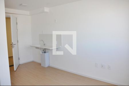 Detalhe - Kitnet / studio - Quarto e Cozinha de apartamento para alugar com 1 quarto, 17m² em Vila Arcadia, São Paulo