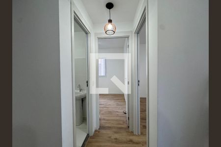 Corredor de apartamento para alugar com 2 quartos, 35m² em Jaguaribe, Osasco
