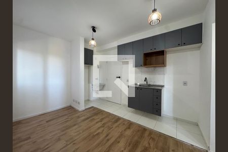 Sala/Cozinha de apartamento para alugar com 2 quartos, 35m² em Jaguaribe, Osasco
