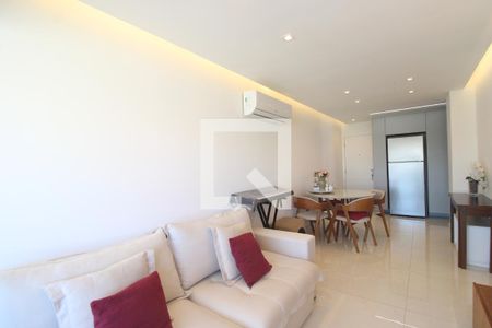 Sala de apartamento à venda com 2 quartos, 69m² em Barra Olímpica, Rio de Janeiro