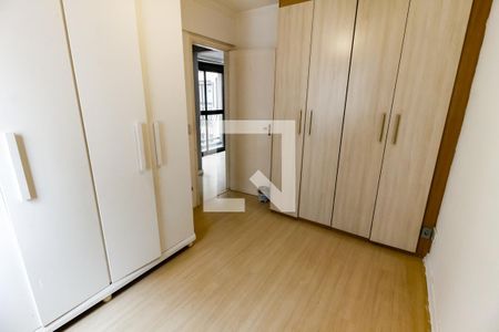 Quarto 1 de apartamento à venda com 2 quartos, 75m² em Jardim Maria Rosa, Taboão da Serra