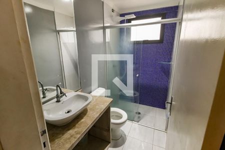 Banheiro de apartamento à venda com 2 quartos, 75m² em Jardim Maria Rosa, Taboão da Serra