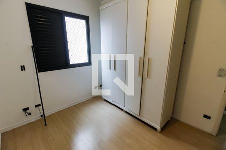 Quarto 1 de apartamento à venda com 2 quartos, 75m² em Jardim Maria Rosa, Taboão da Serra